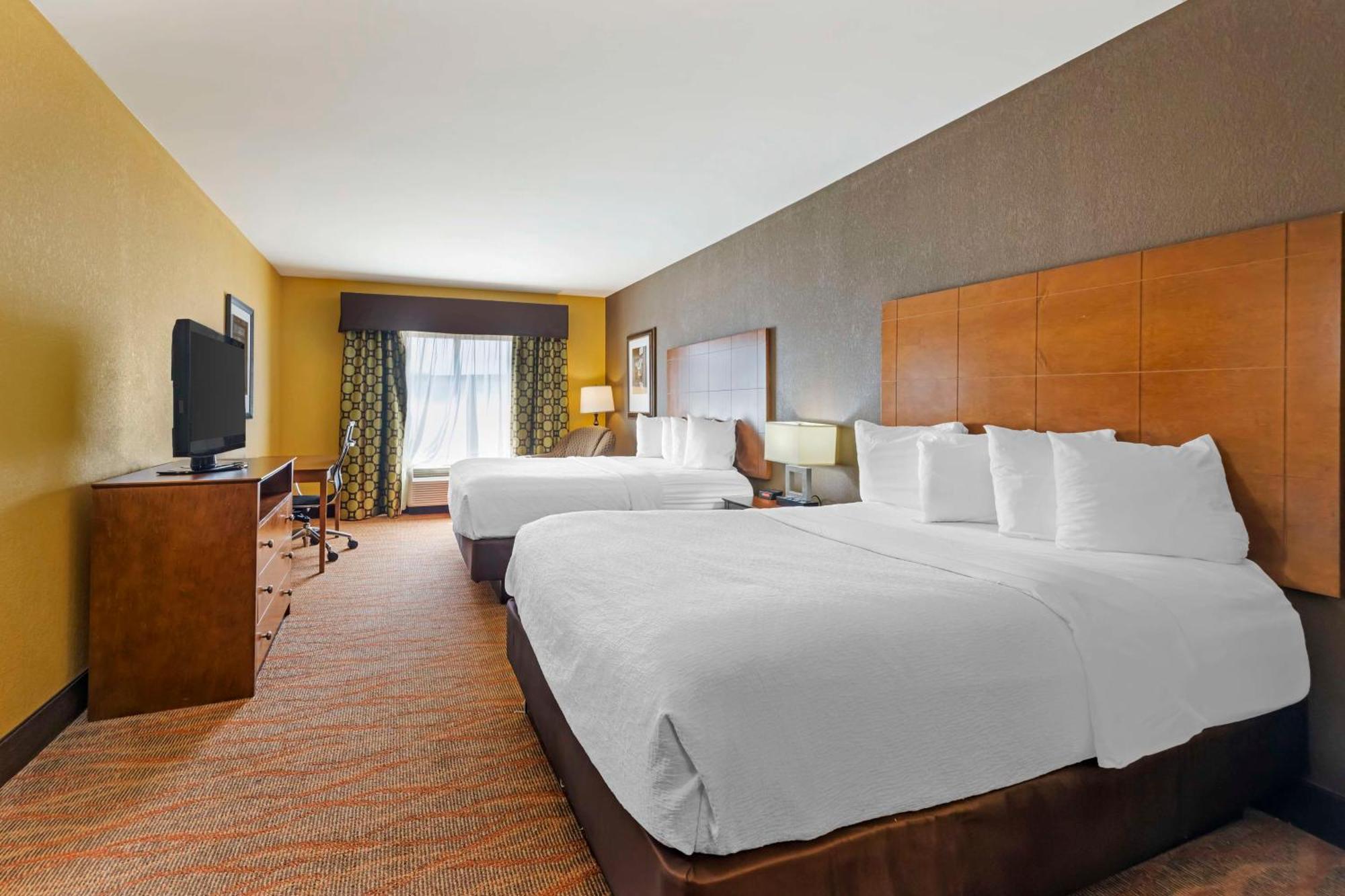 Best Western Plus Tupelo Inn & Suites Экстерьер фото